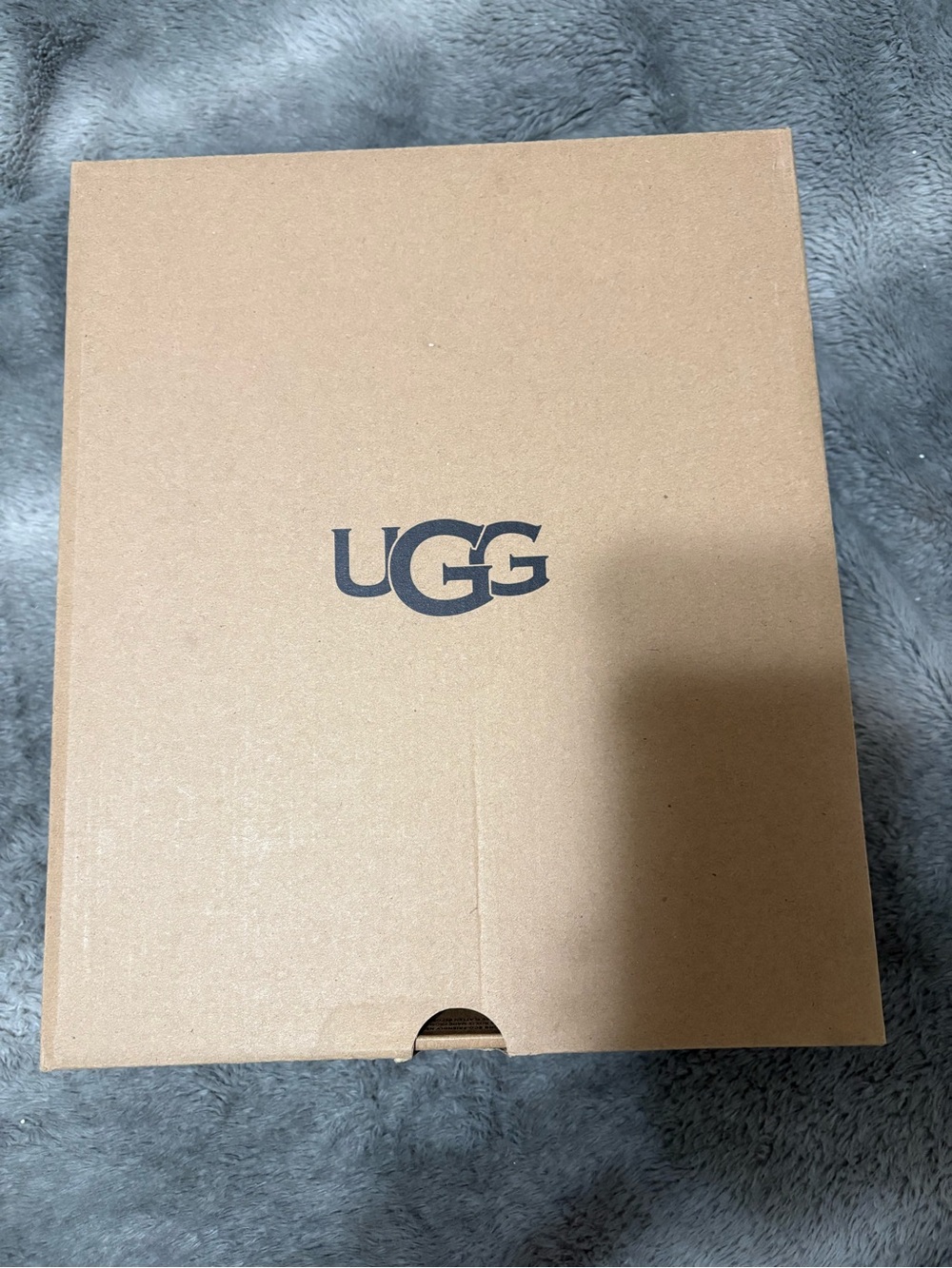 Kids UGG box label